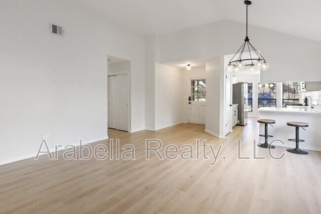 Building Photo - 8554 Timber Lodge