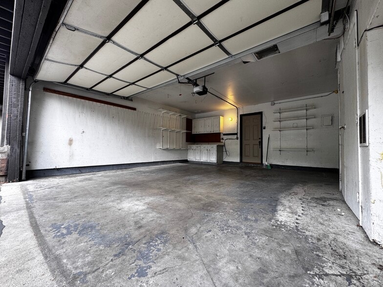 Building Photo - 3445 130 W