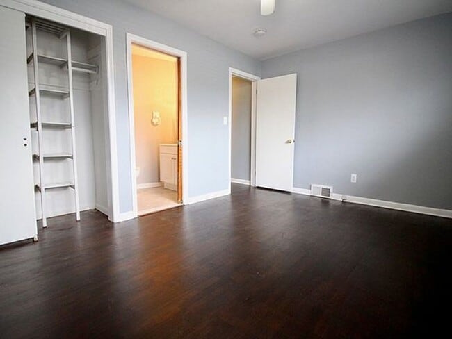 Building Photo - 30014 Lonnie Dr