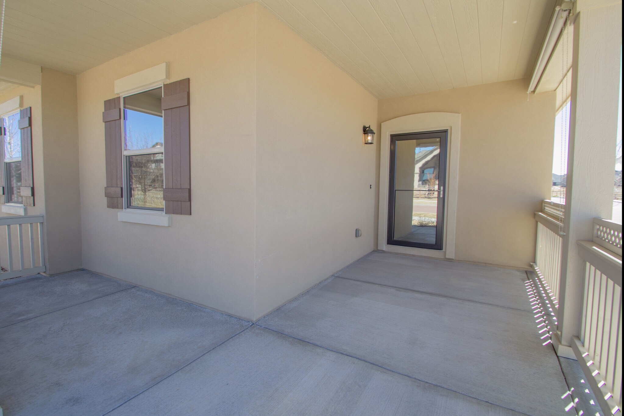 Front porch - 1810 Volterra Way