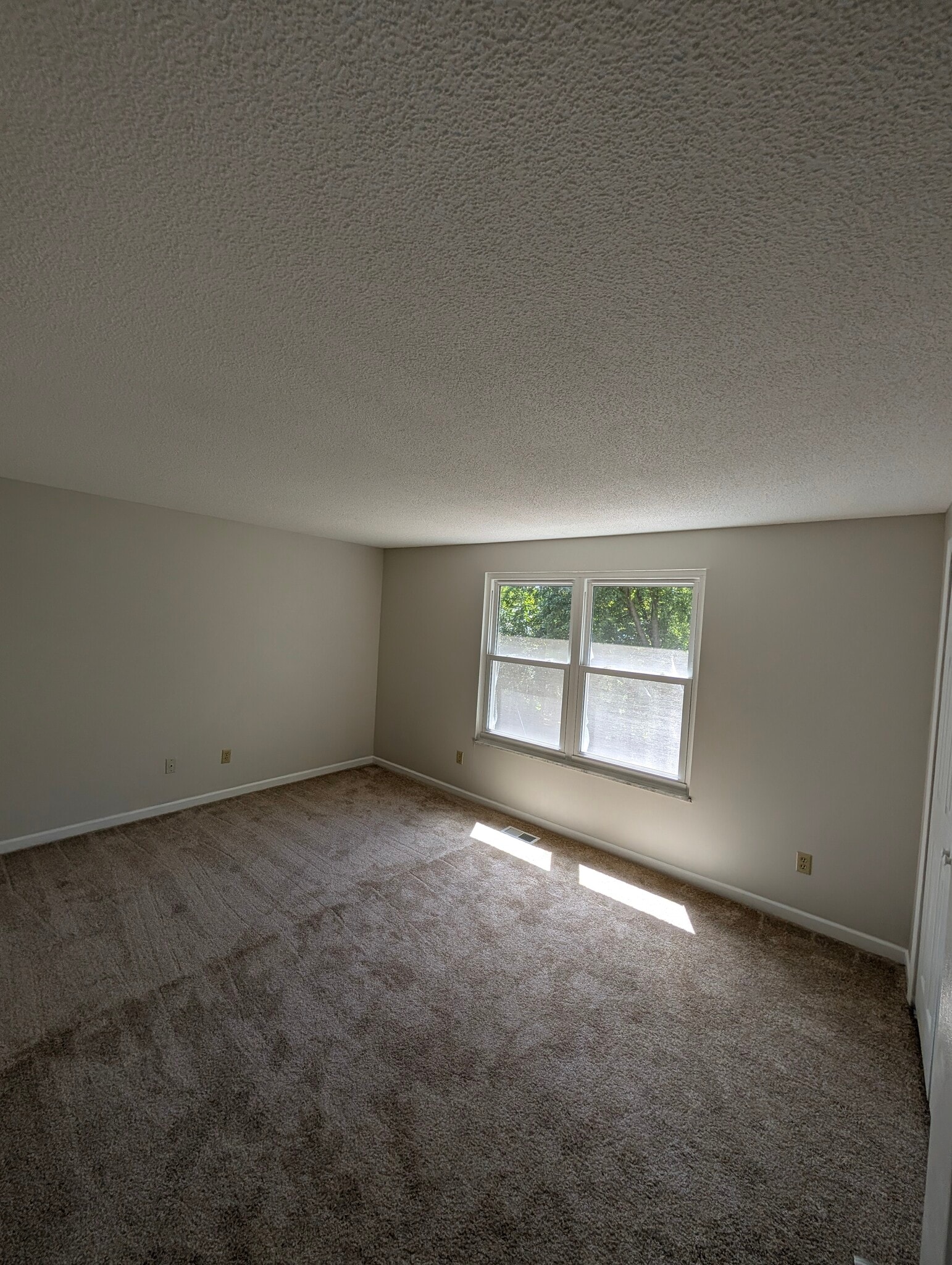 Building Photo - 3115 Larbrook Ct