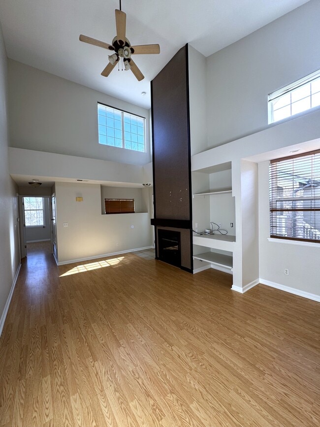 Building Photo - 2848 W Centennial Dr