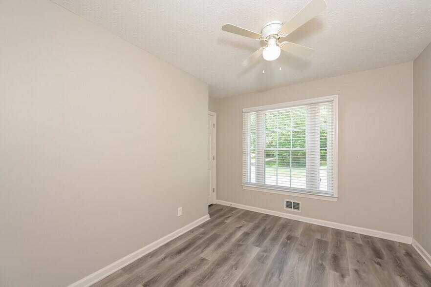 Building Photo - 1070 Hunters Creek Ct