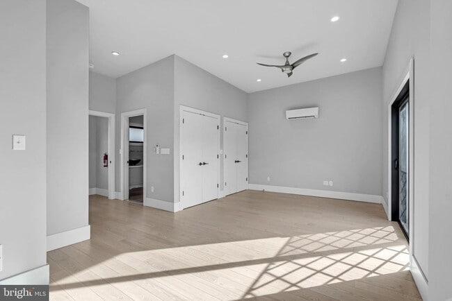 Building Photo - 10 McCready's Alley