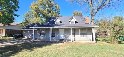 Building Photo - 107 Roundleaf Ct