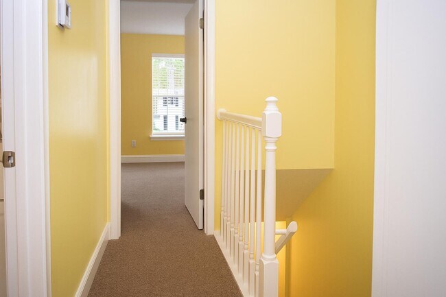 Building Photo - 416 Georgian Park Dr