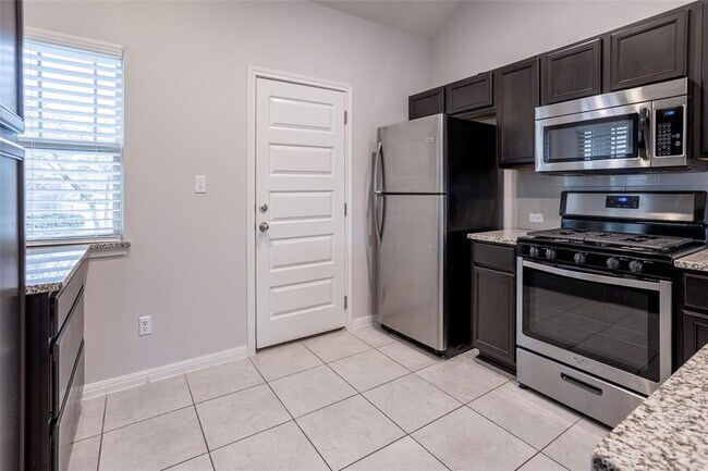 Building Photo - 615 Stampede Rd