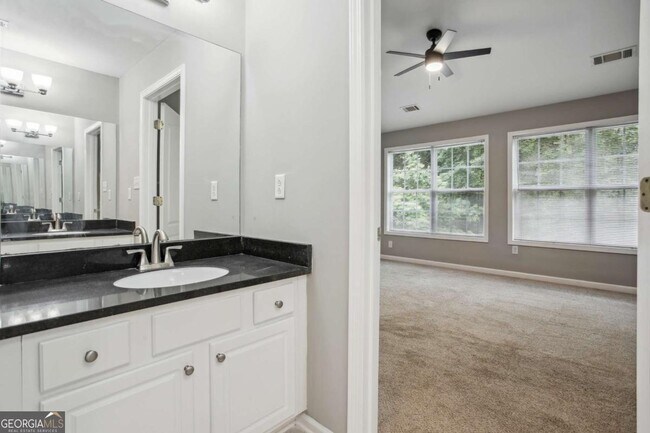 Building Photo - 2360 Johnson Rd NE