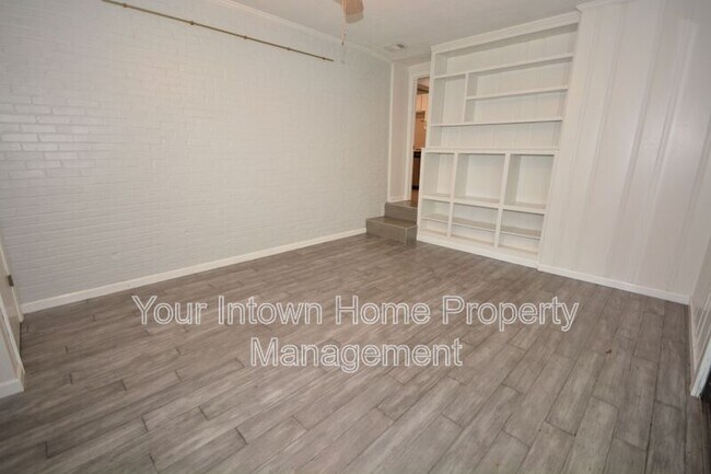 Building Photo - 1222 Crestwood Dr SE