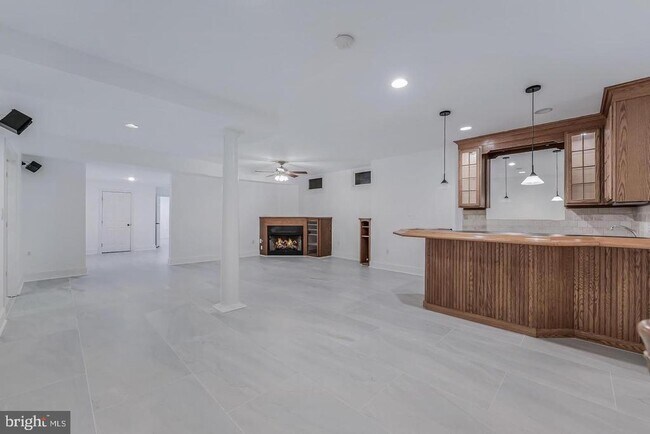 Building Photo - 615 Nalls Farm Way