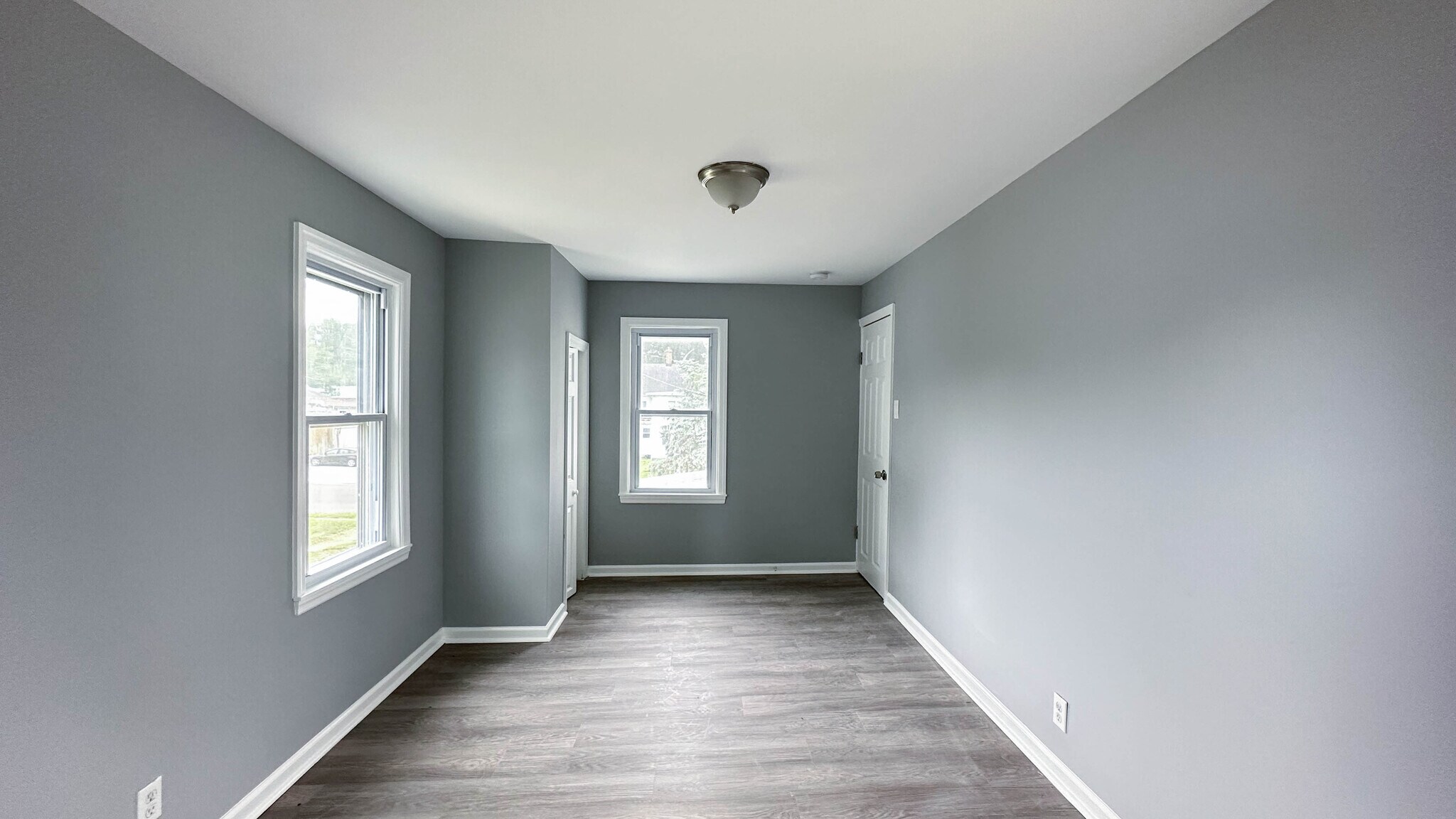 Building Photo - 338 Broad St