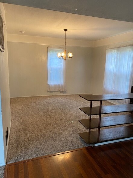 dining room - 1444 Humboldt St