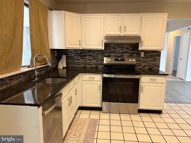 Building Photo - 85 Arbor Meadow Dr