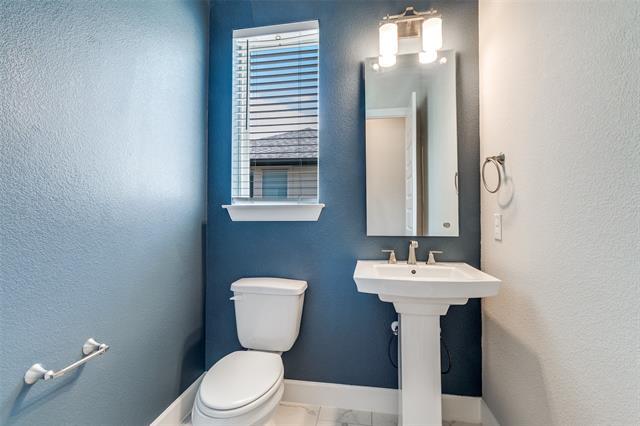 Building Photo - 8218 Laflin Ln