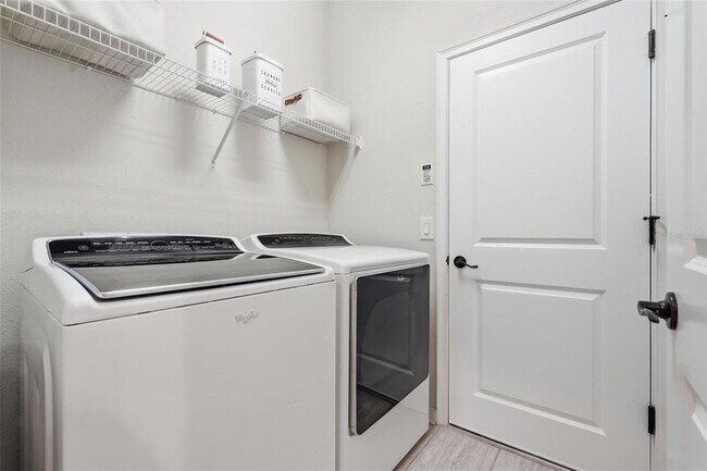 Building Photo - 29241 Perilli Pl