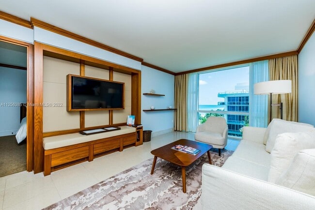 Building Photo - 6801 Collins Ave