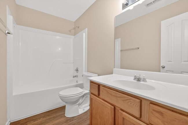 Building Photo - 851 Kanatak Ln