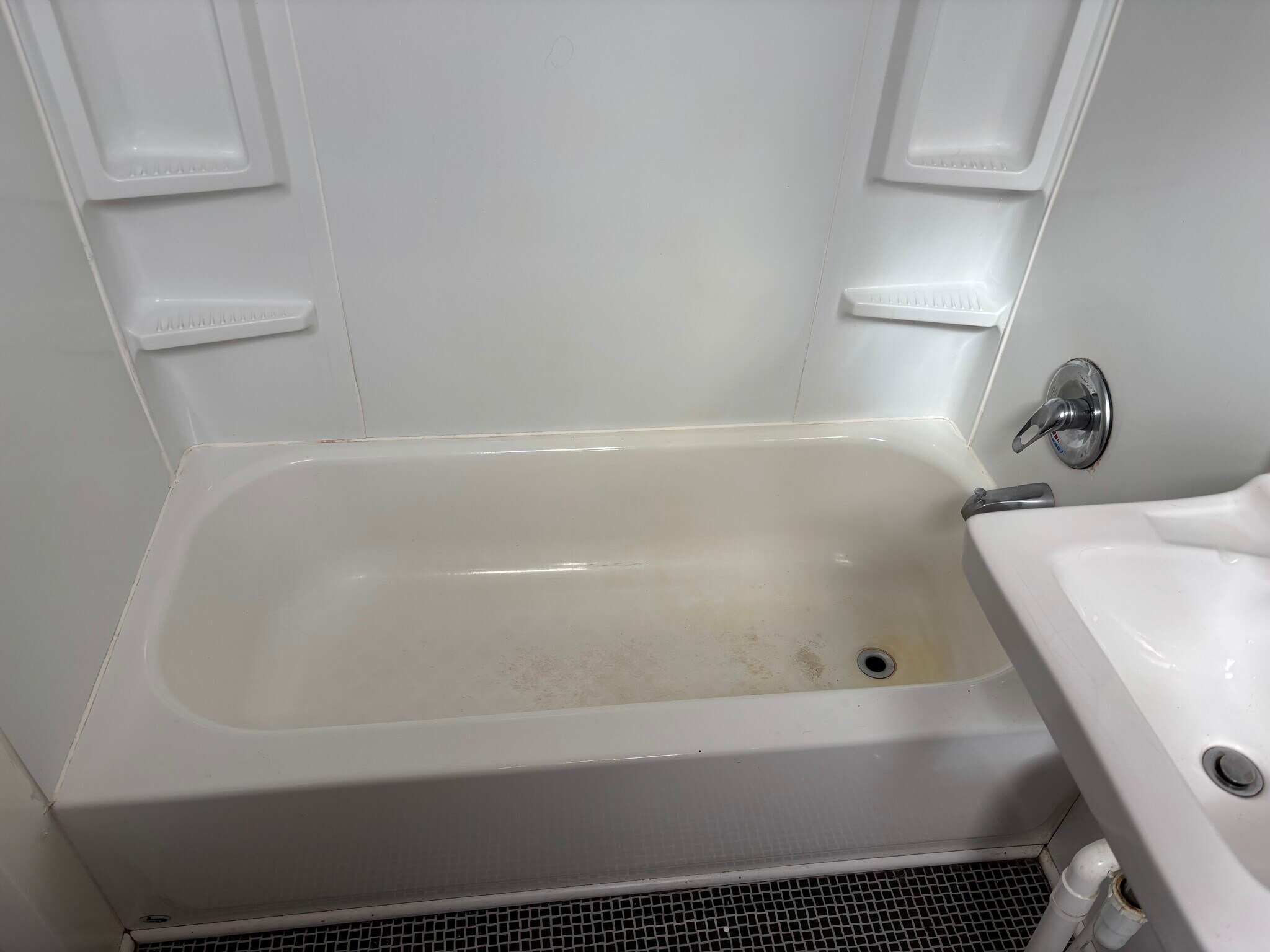 Building Photo - 7 S Greenwich St