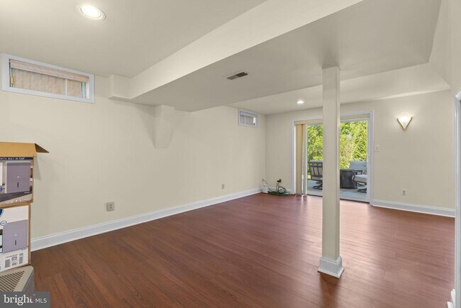 Building Photo - 10211 Brightstone Pl