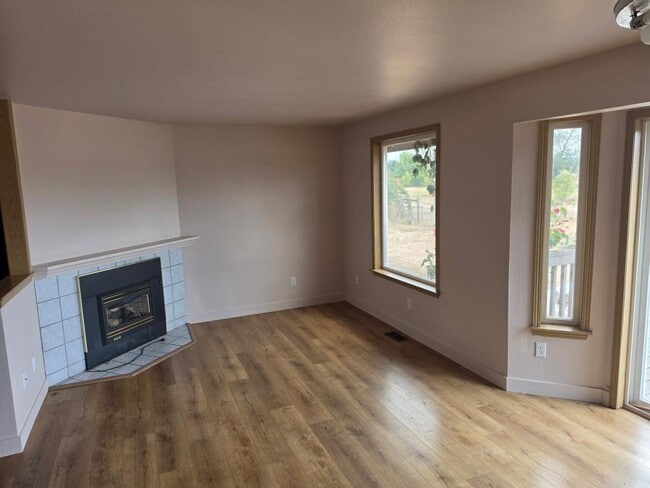 Building Photo - 16606 109th Ln SE