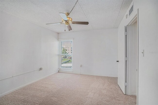 Guest Bedroom 2 - 2424 W Tampa Bay Blvd