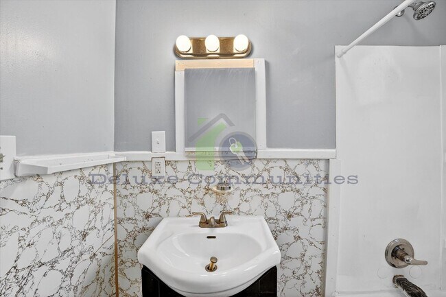 Building Photo - Newly Remodeled 3 Bedroom Home In Muskegon Heights!!