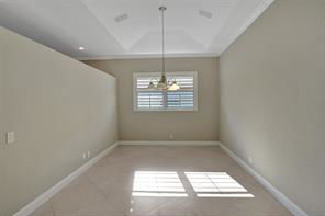 Building Photo - 5977 NW 73rd Ct
