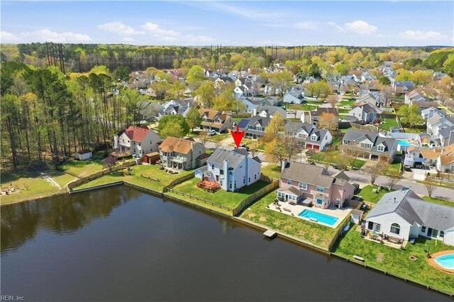 Building Photo - 1721 Chestwood Dr