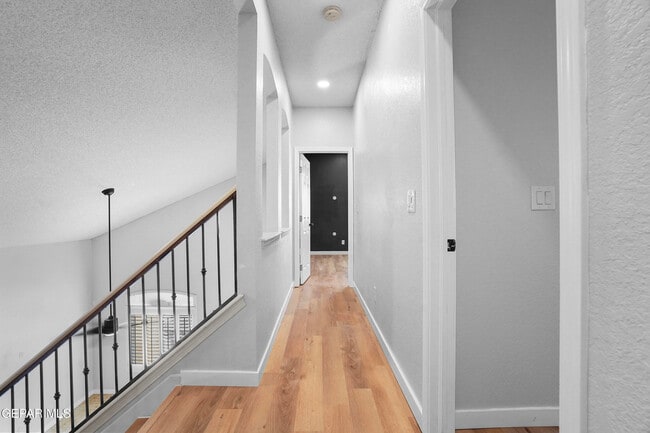 Building Photo - 12323 Sombra Grande Dr