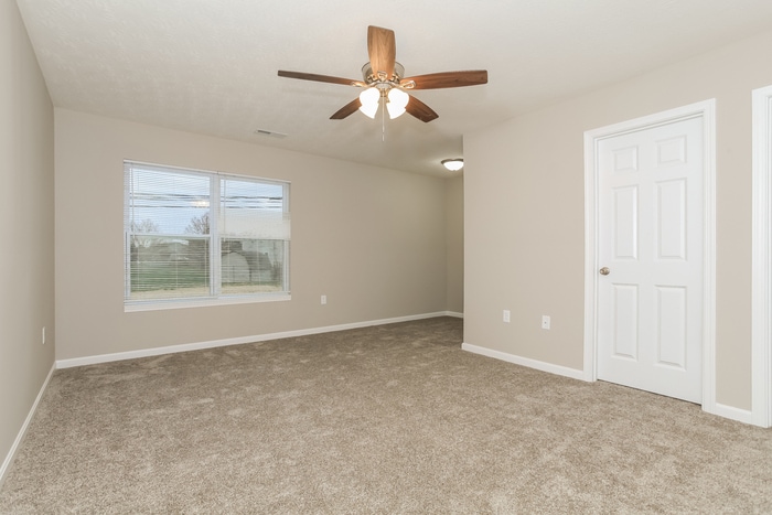 Building Photo - 430 Clara Dr