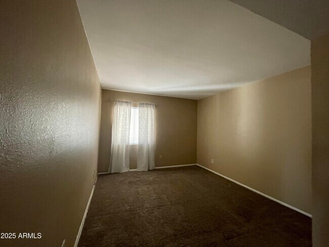 Building Photo - 37217 N Conestoga Trail