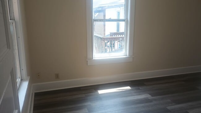 Building Photo - 286 Mt Vernon Rd