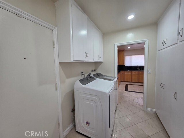 Building Photo - 19022 Merridy St