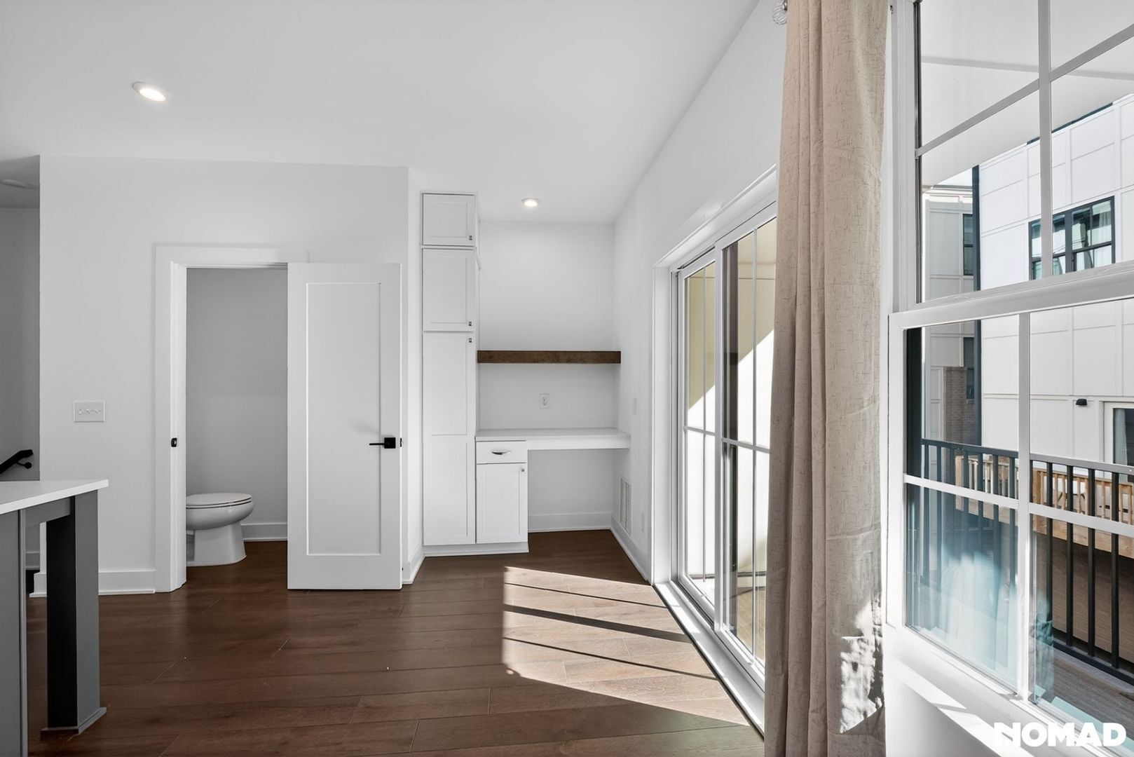 Building Photo - 201 New St