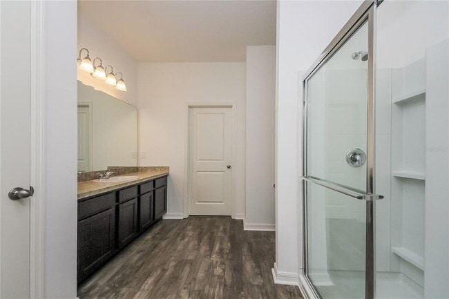 Building Photo - 1009 Hidden Dr