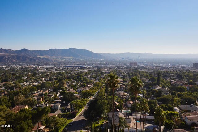 Building Photo - 1234 E Tujunga Ave