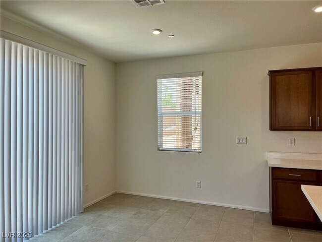 Building Photo - 9693 Biedler Ct