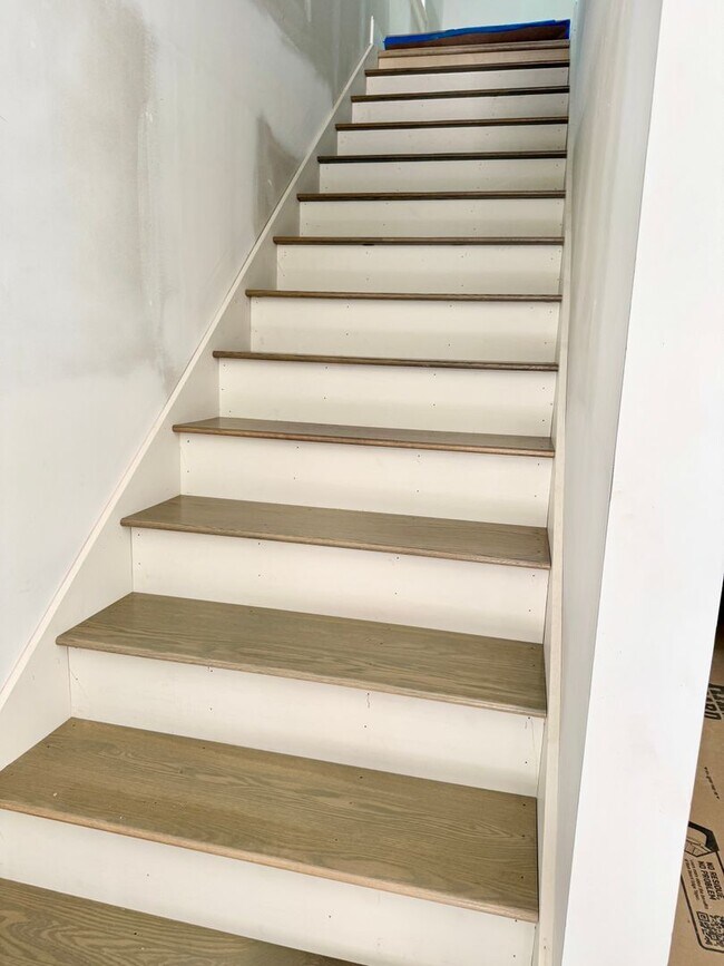 Building Photo - Brand New 3 Bedroom Townhouse for Rent