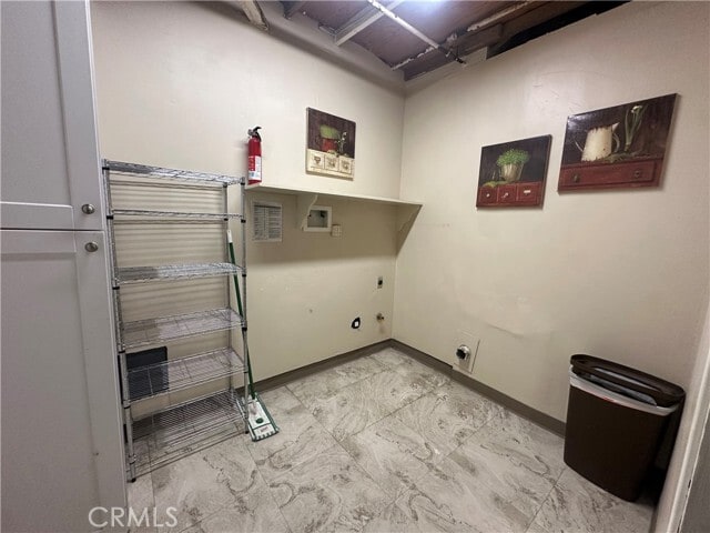Building Photo - 5982 Amberdale Dr