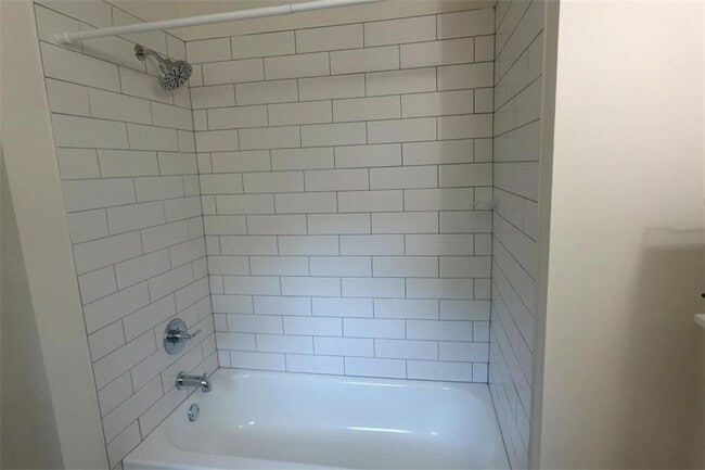 Building Photo - 3820 Menloe Way