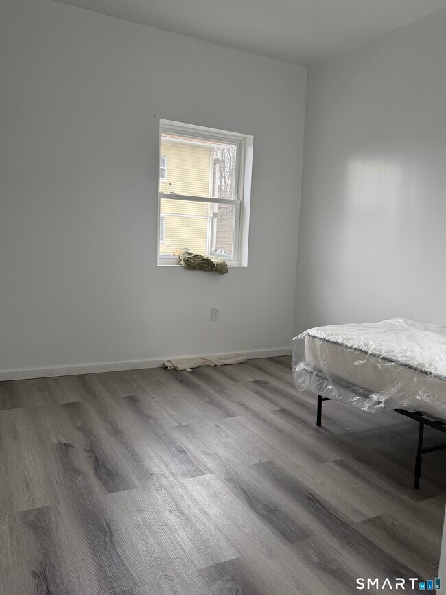 Building Photo - 144 Palisade Ave