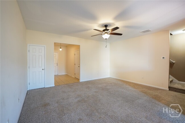 Primary Photo - 660 Canyon Oak Loop