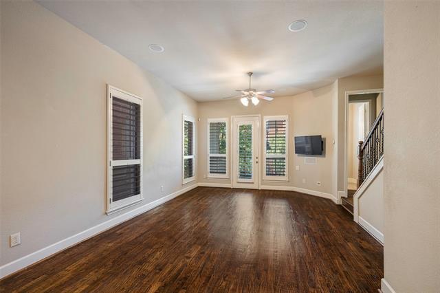 Building Photo - 2222 Marilla St