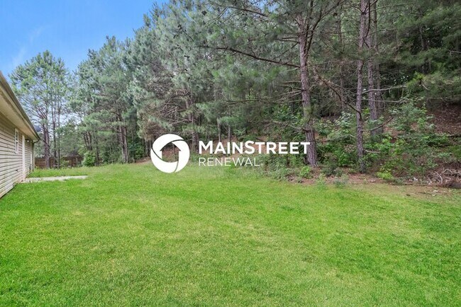 Building Photo - 4 Bedroom Pet-Friendly Home in Covington, GA with Main Street Renewal