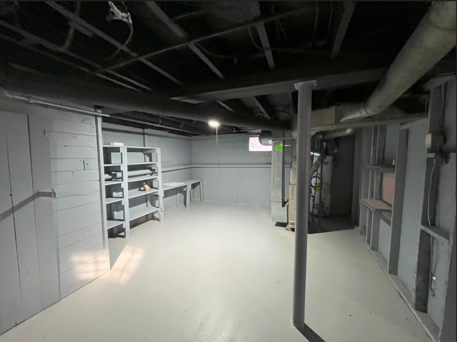 Building Photo - Beautiful 3 Bedroom 1 Bathroom Home