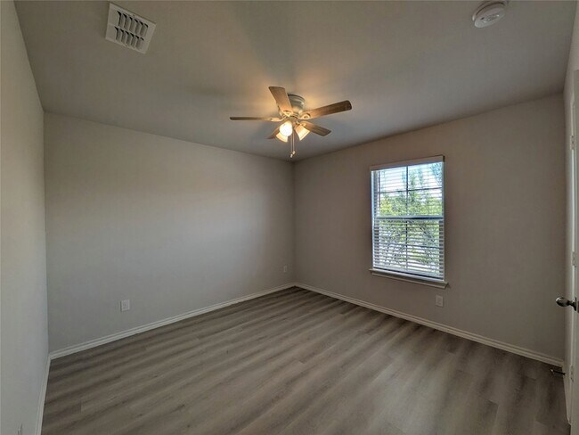 Building Photo - 9513 Doverglen Dr