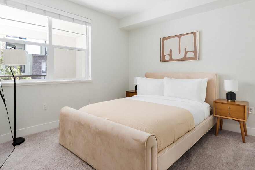 Building Photo - 3889 Artist Walk Common