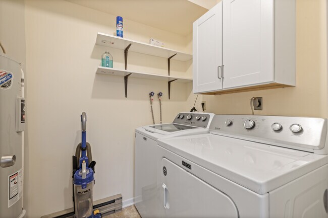 Building Photo - 276 Broad St