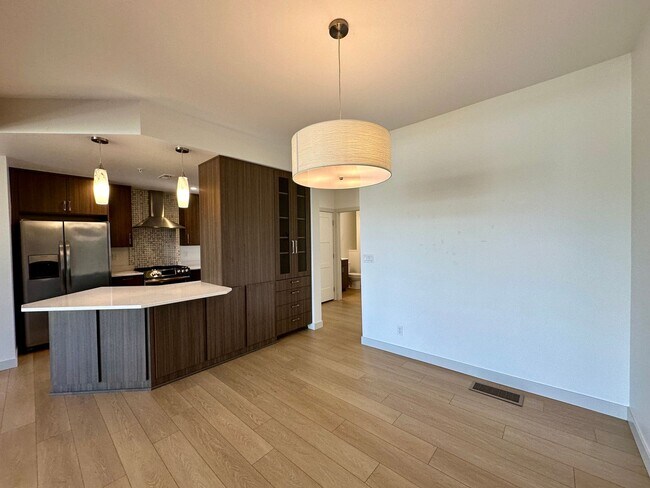 Building Photo - 4757 Kona Dr