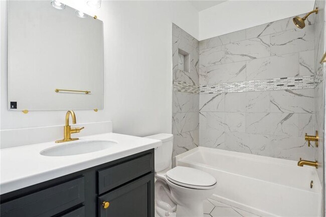 Building Photo - 3131 Washington Rd